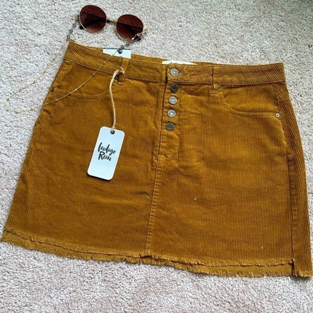 💃 Indigo Rein Corduroy Mid Rise Skirt. NWT! Size 13.